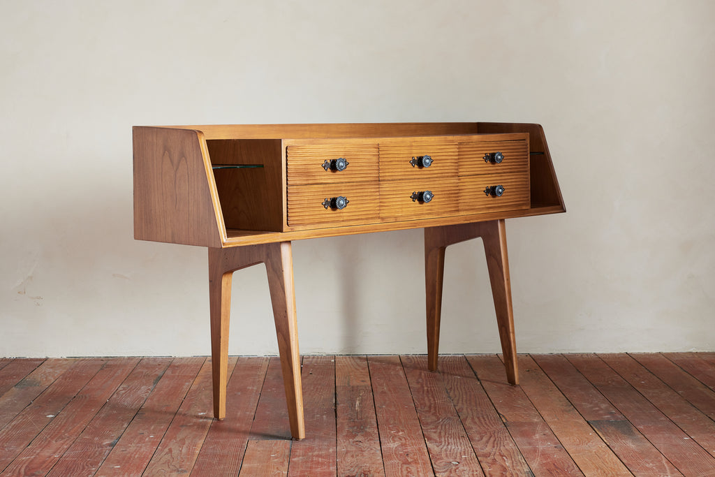 Italian Combed Console