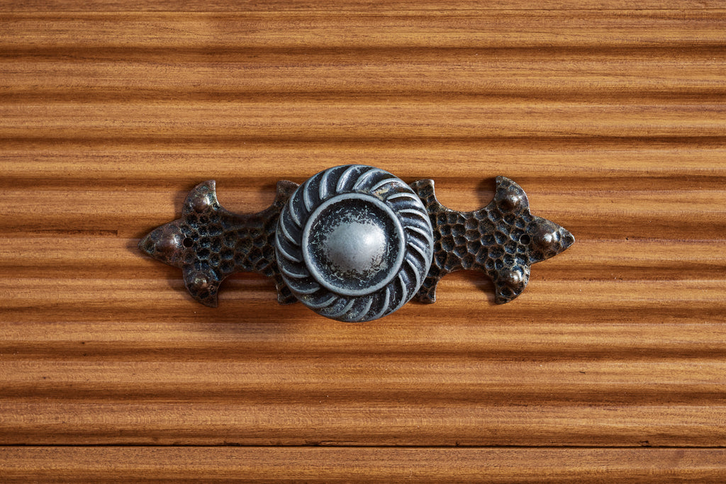 Italian Combed Console