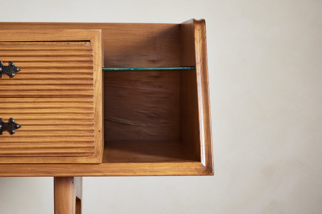 Italian Combed Console