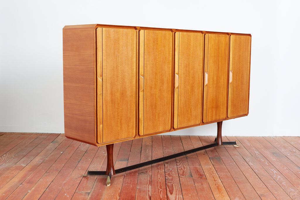 Gigantic cabinet by Galleria Mobili D'Arte - Cantu