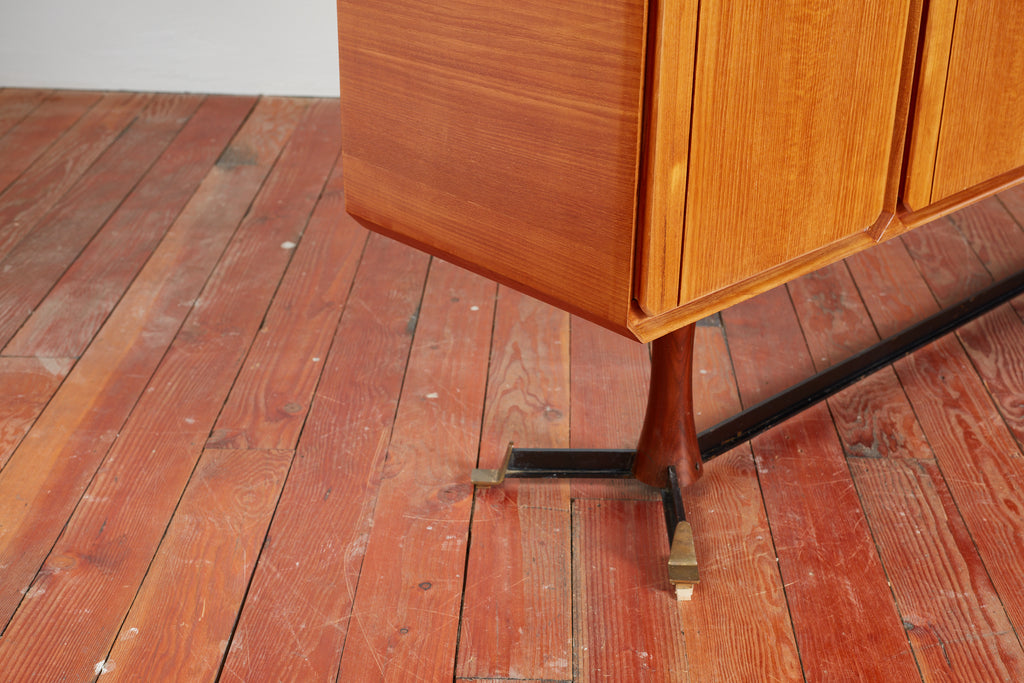 Gigantic cabinet by Galleria Mobili D'Arte - Cantu