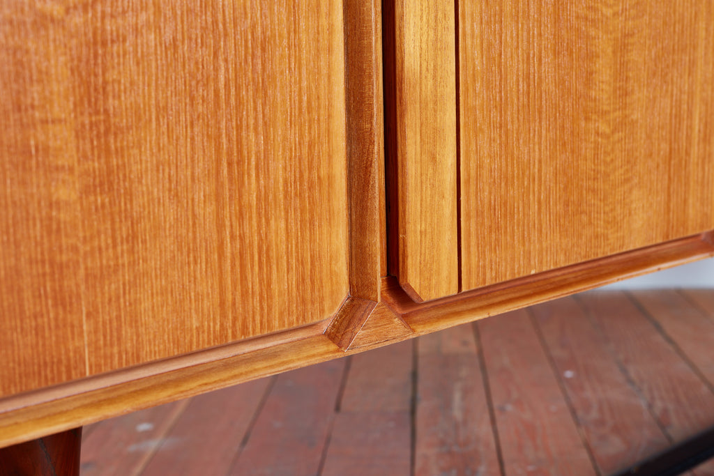 Gigantic cabinet by Galleria Mobili D'Arte - Cantu