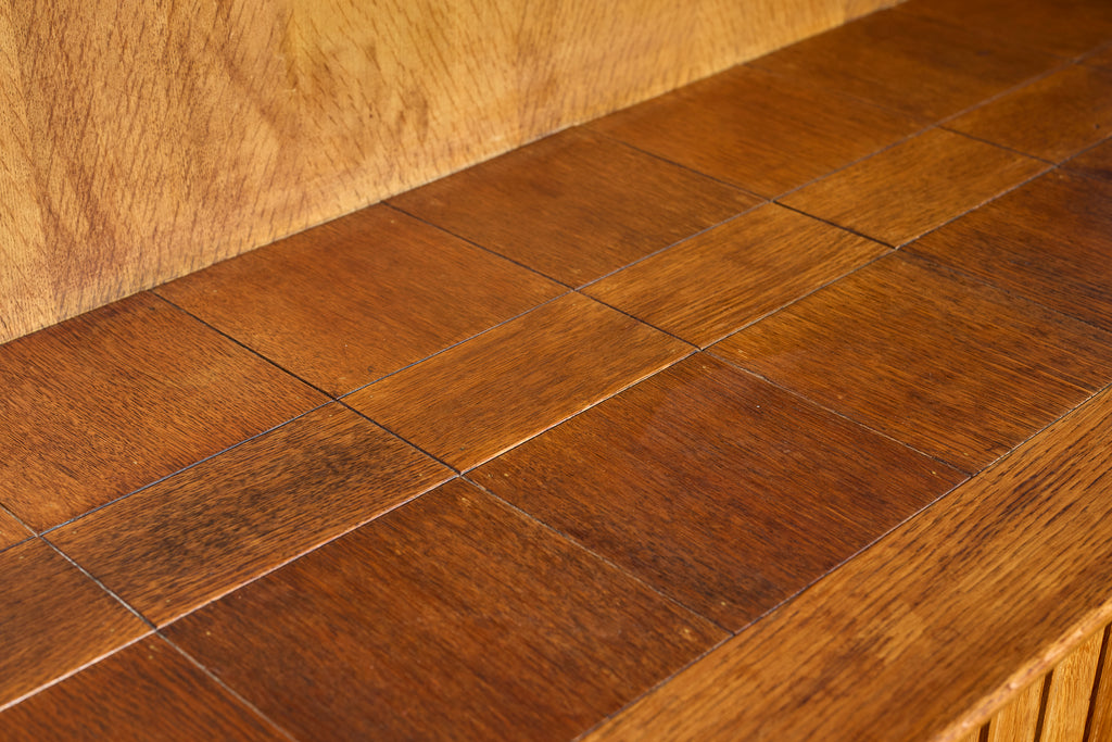 Guillerme et Chambron Sideboard with Lamp