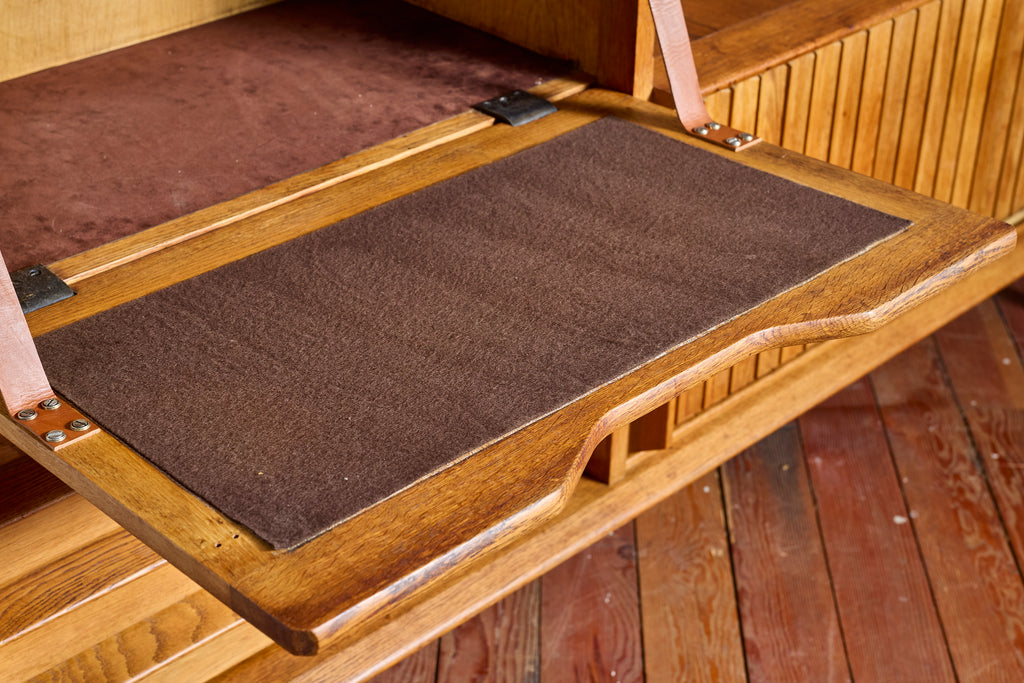 Guillerme et Chambron Sideboard with Lamp