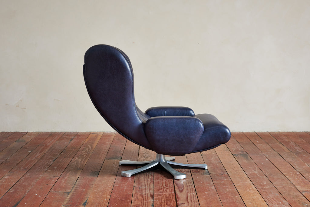 Guido Bonzanini Wingback Swivel Chairs