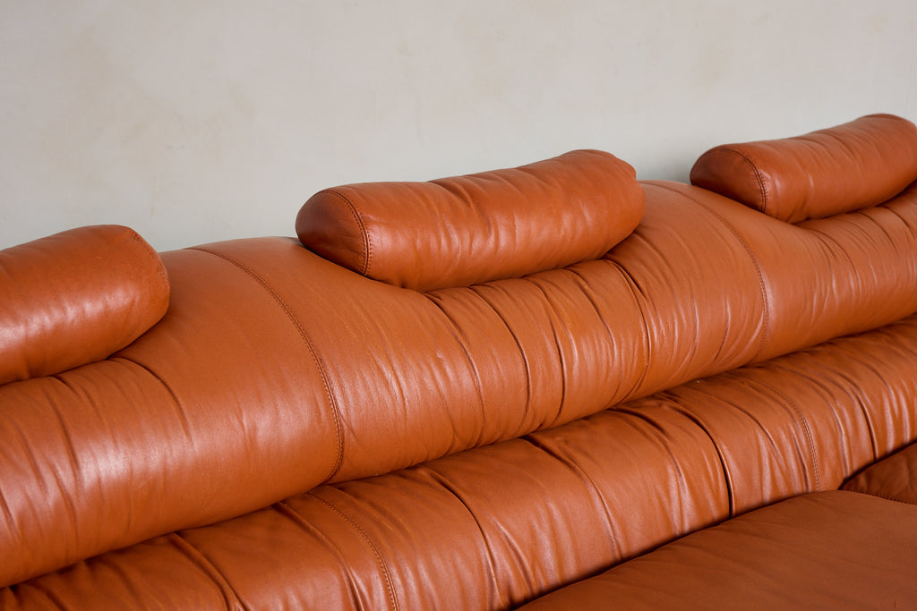 Leather Sofa by De Pas, D'urbino, Lomazzi