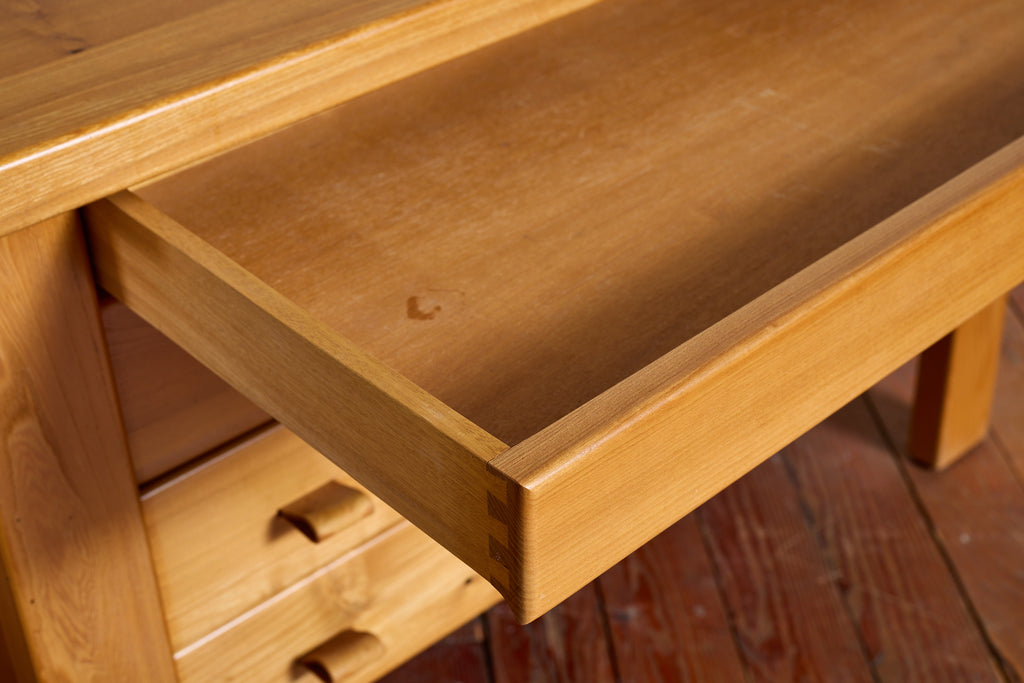 Maison Regain Dresser