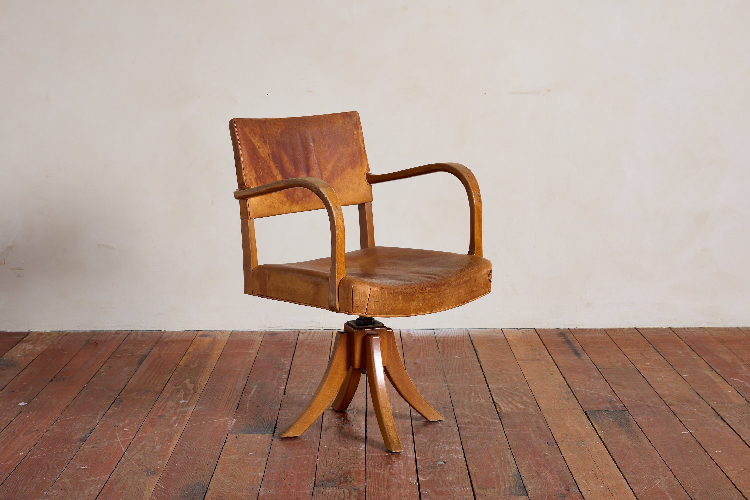 Fritz Hansen Desk Chair – Orange Furniture Los Angeles