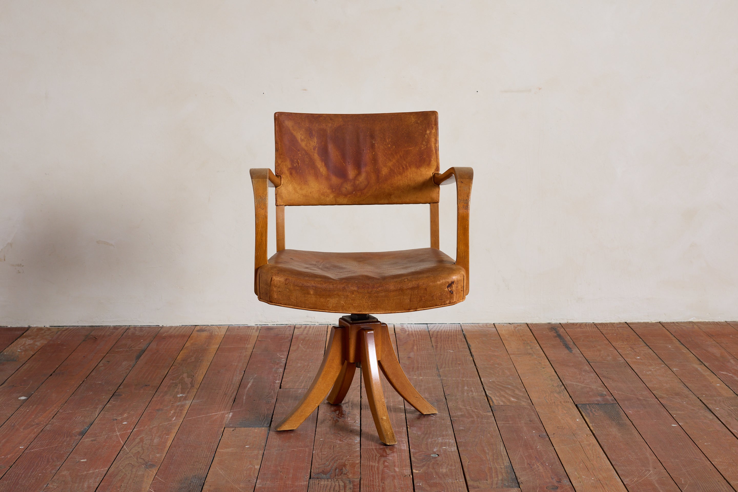 Fritz Hansen Desk Chair – Orange Furniture Los Angeles