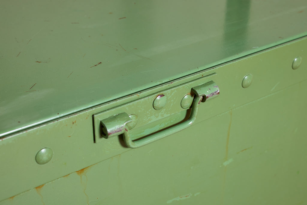 Eiffel Tower Lacquered Vitrine