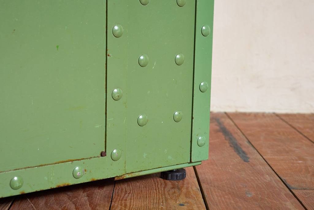 Eiffel Tower Lacquered Vitrine