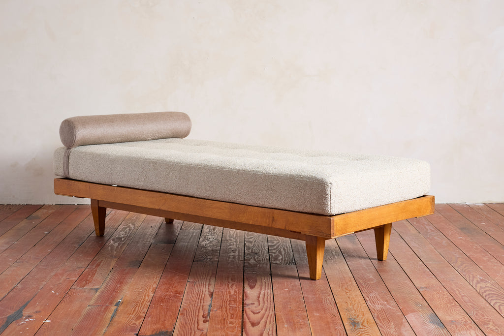 Rene Gabriel Daybed