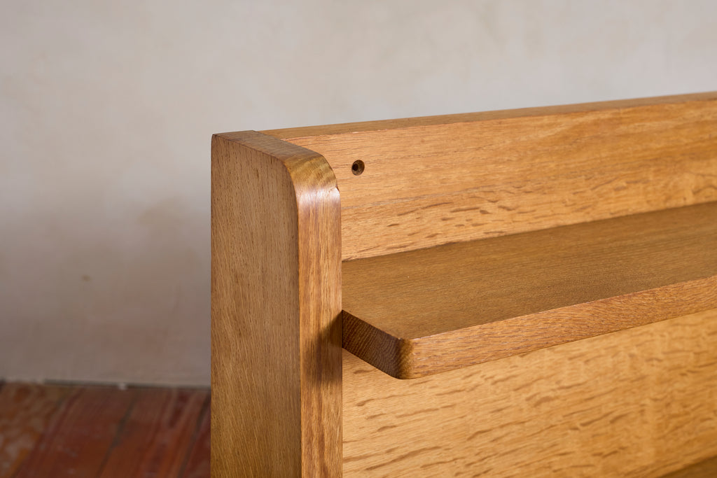 Guillerme et Chambron Bookshelf