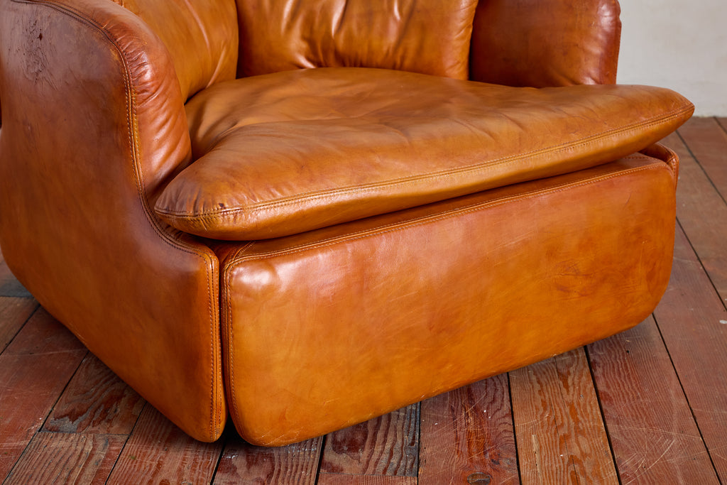 Alberto Rosselli "Confidential" Chair