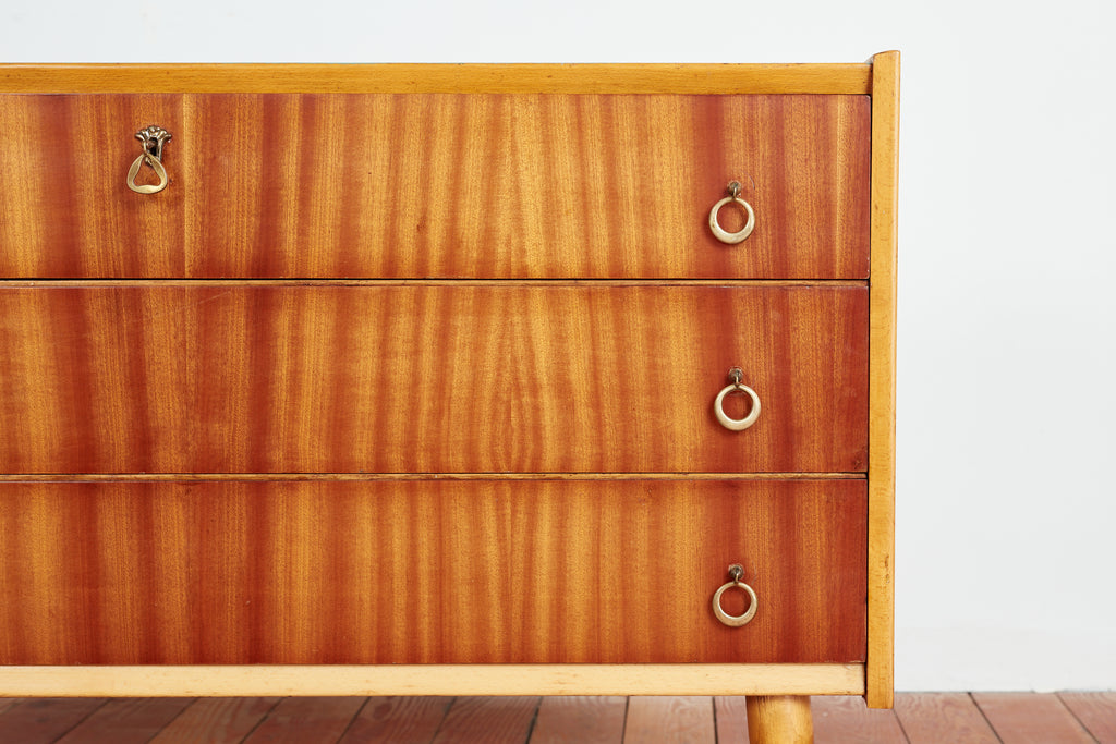 I.S.A. Bergamo, Italy Dresser