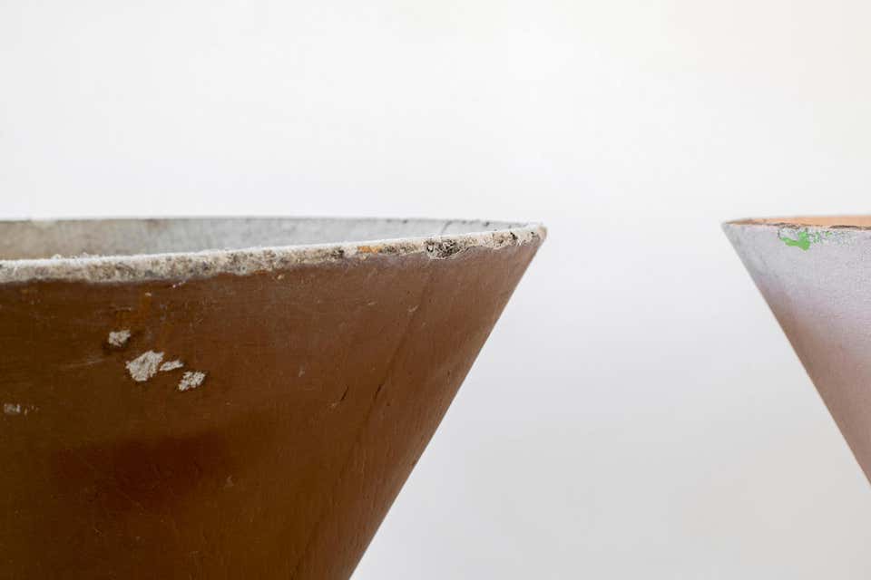 Large Willy Guhl Hourglass Planter